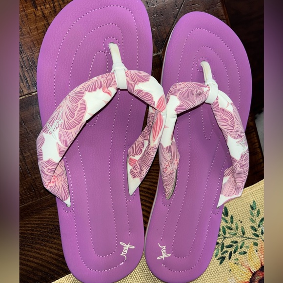 EUC Reef Brand Flip Flops Size 9 - Picture 3 of 6